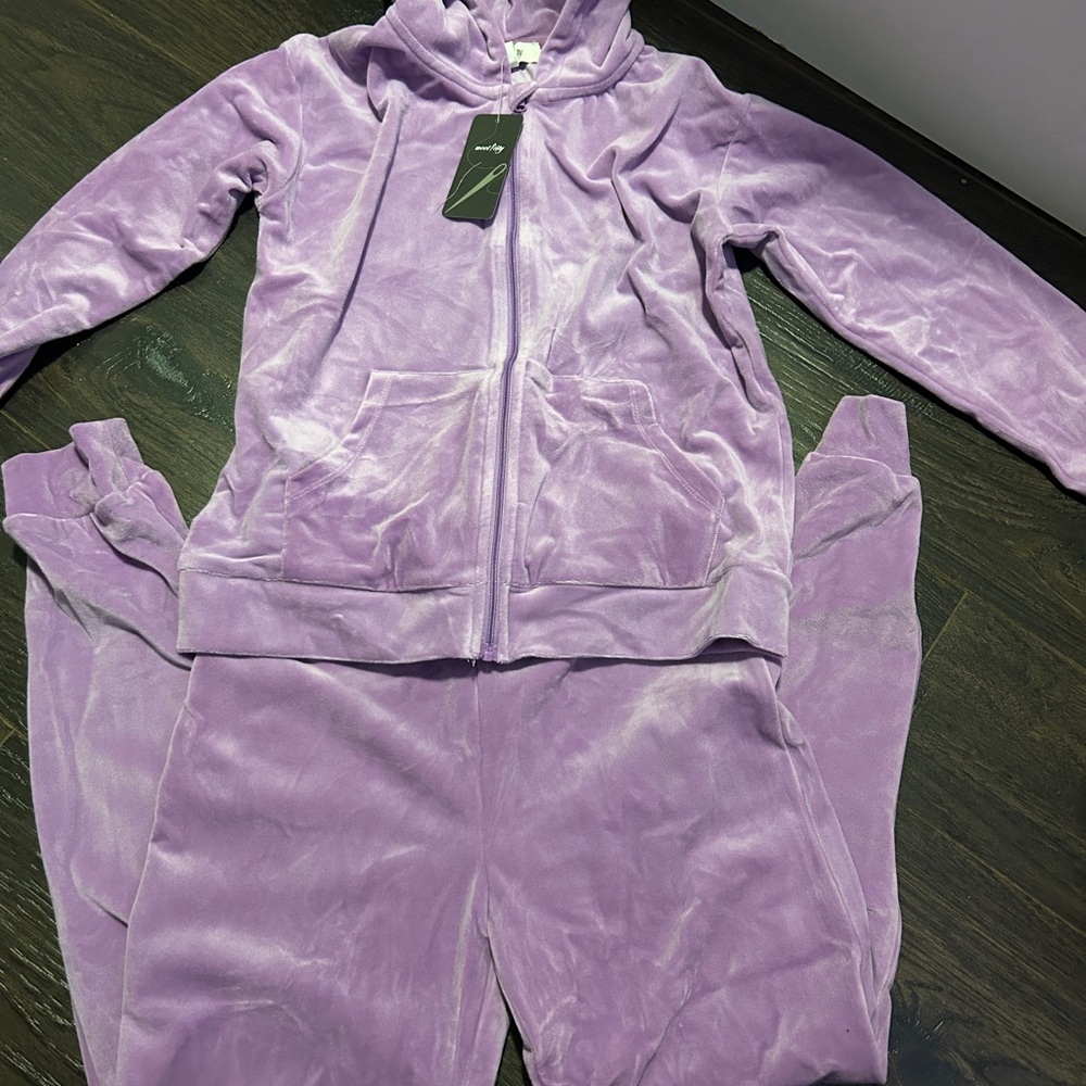 Lilac Velour Hoodie & Jogger Set size 9-10 Y